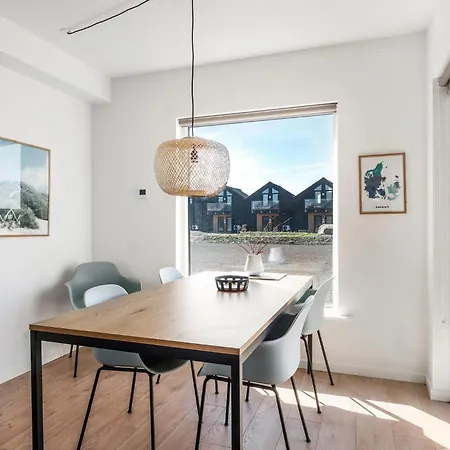 Apartman Kysthusene, Lejl 8 *